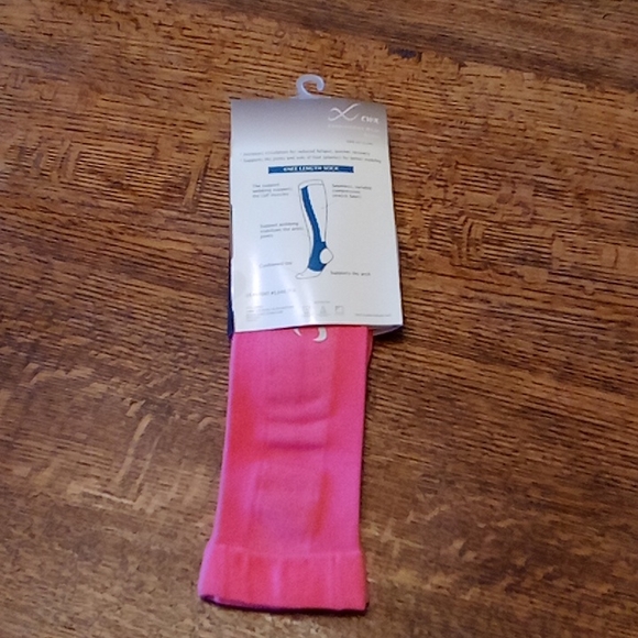 Compression support socks - Picture 3 of 3